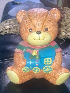 Enesco Lucy and Me Brown Bear Piggy Bank with Blue and Yellow Train Figurine